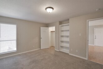 Building Photo - 12955 Woodforest Blvd