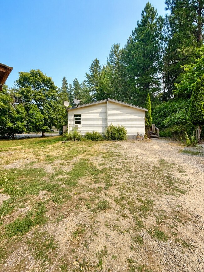Foto del edificio - 6647 Alderson Ln
