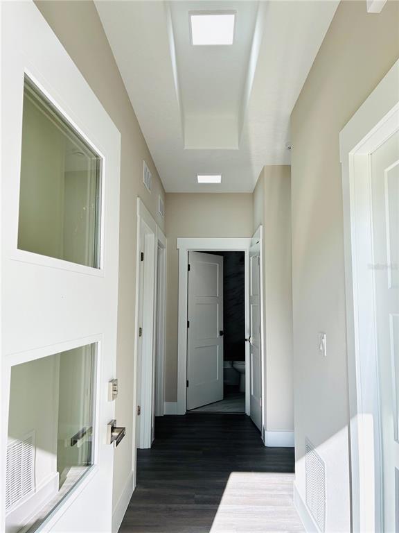 Building Photo - 98 Wheatfield Dr