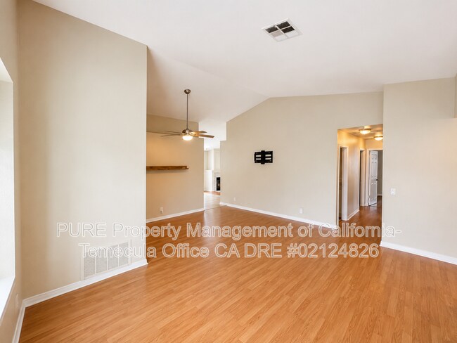 Foto del edificio - 24650 Morningstar Dr