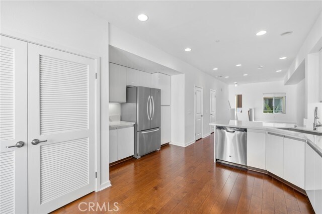Building Photo - 561 Rockefeller