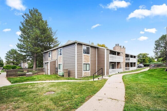 Foto del edificio - 18133 E Kentucky Ave