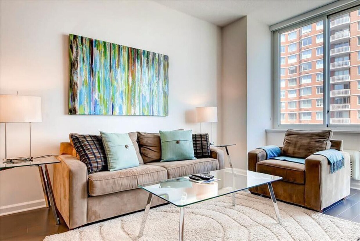 Foto principal - 388 Washington Blvd