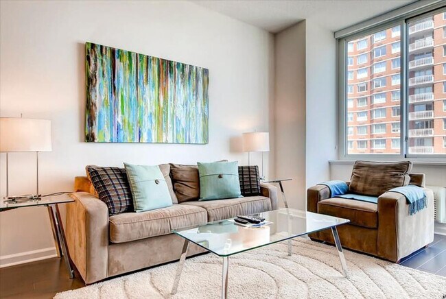 Foto del edificio - 388 Washington Blvd