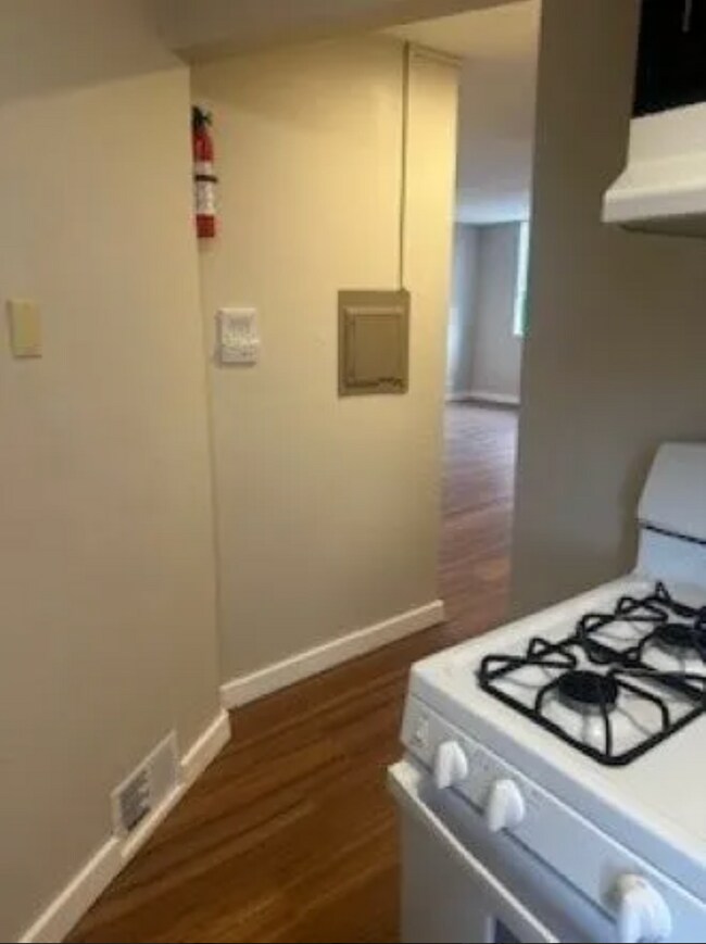 Foto del edificio - 321 Ella St