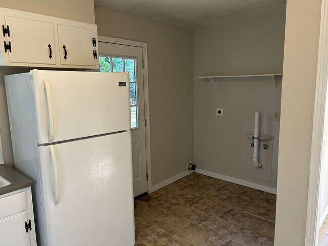 Foto del edificio - Rollins St 106/108 (duplex)