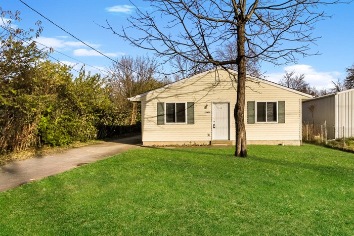Primary Photo - Cozy Three Bedroom