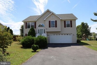 Building Photo - 92 Embassy Ct