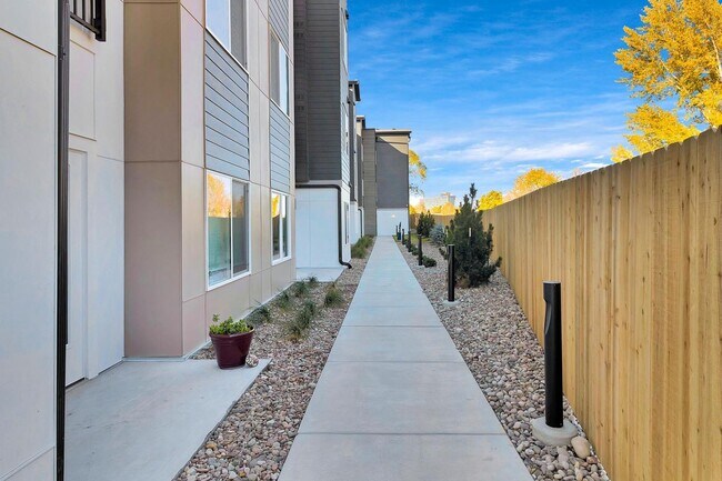 Foto del edificio - The Palisade: Modern Studio Living: Contem...