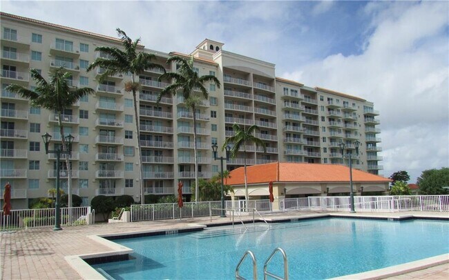 Foto del edificio - 3020 NE 32nd Ave
