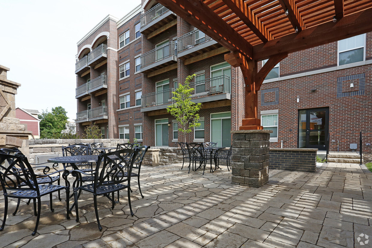 Foto del edificio - 807 1st St SW
