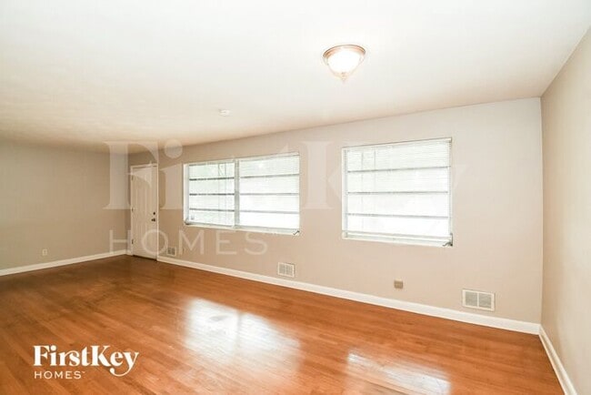 Foto del edificio - 3741 Culp Dr