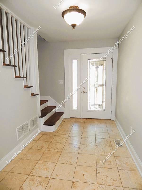 Foto del edificio - 2595 E Woodland Cir