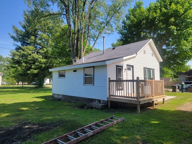 Building Photo - 237 E Arbor St