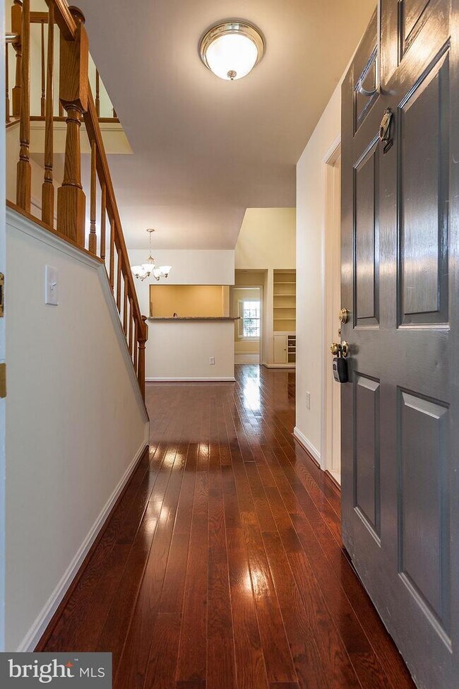 Foto del edificio - 2225 Lovedale Ln