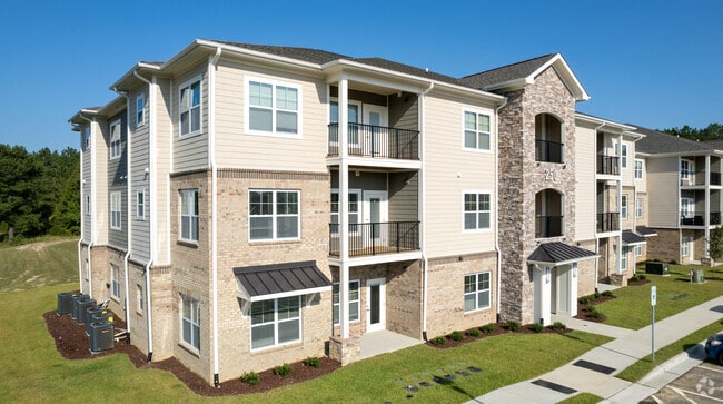 Building Photo - The Groves at 421