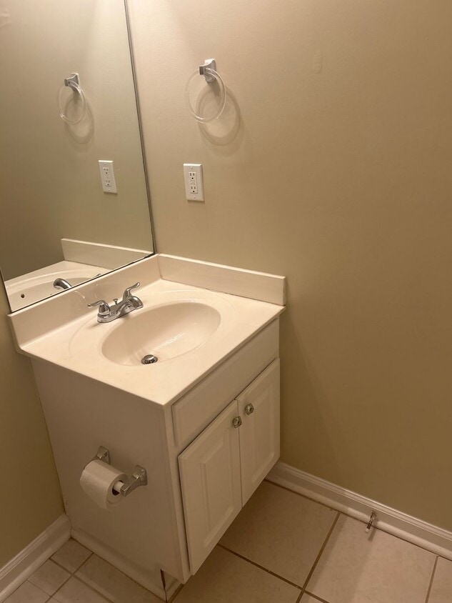 Building Photo - 03-208 Cook