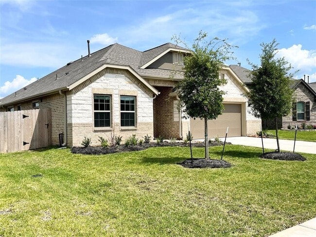 Building Photo - 2243 Rustboro Dr