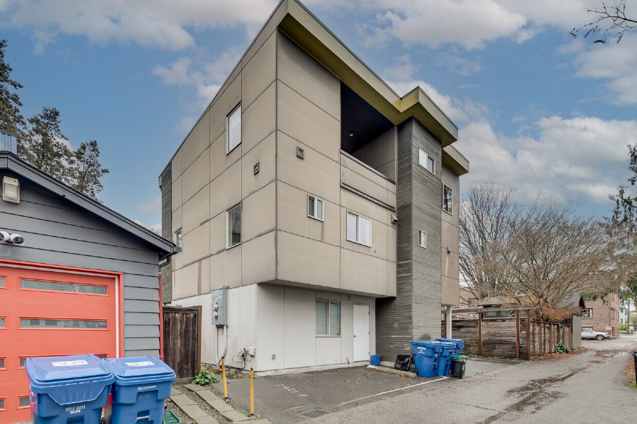 Modern Ballard 3 bedroom townhome for rent! - Modern Ballard 3 bedroom townhome for rent!