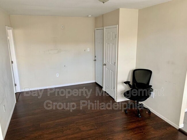 Foto del edificio - 2419 E Allegheny Ave