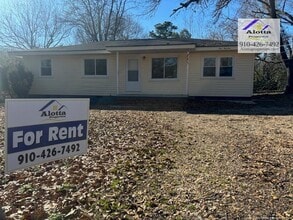 Building Photo - 114 Leona Ave