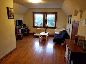 Building Photo - 1259 Spaight St