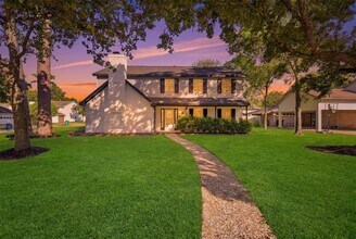 Building Photo - 3930 Cypress Hill Dr