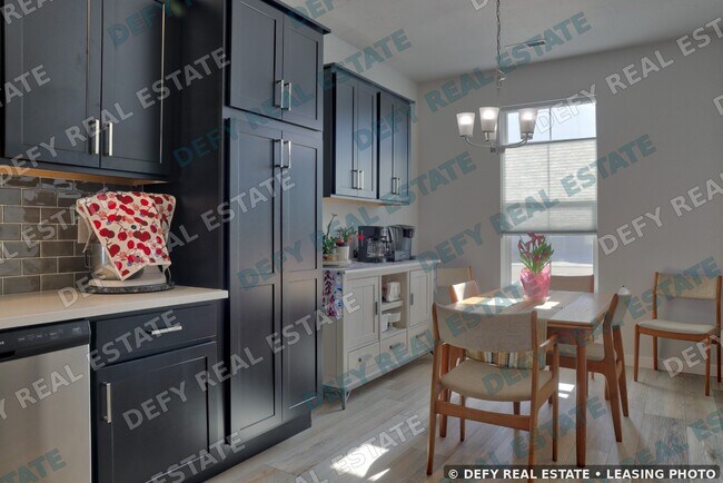 Foto del edificio - 6240 W Black Butte St
