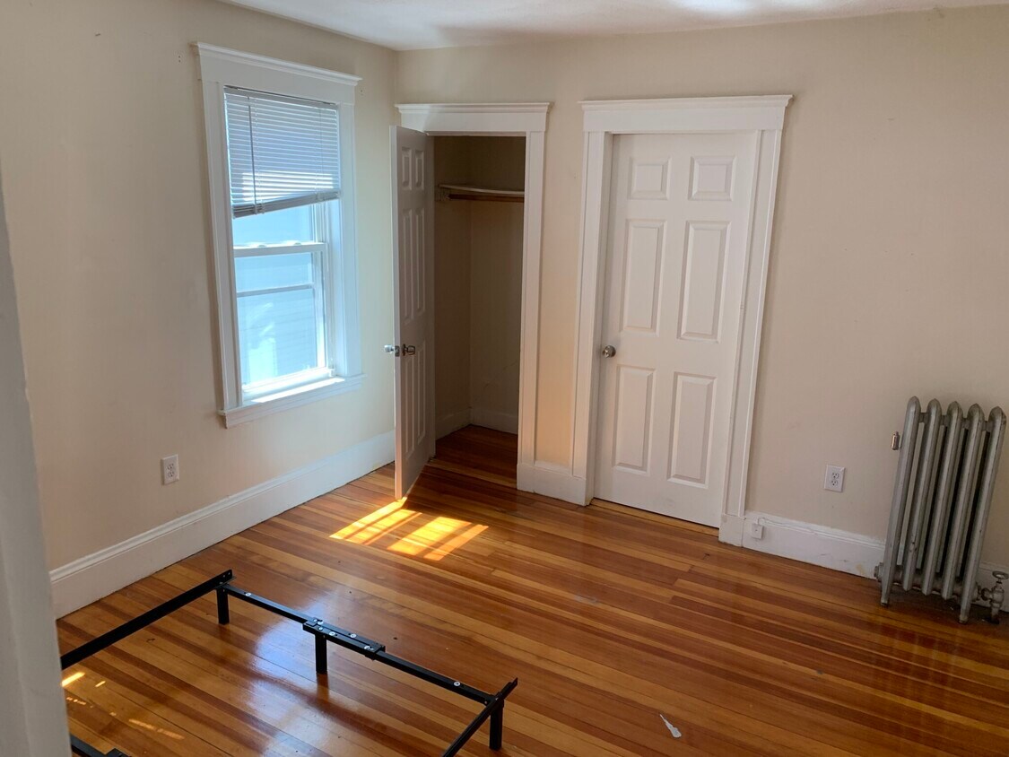 Primary Photo - 324 Beacon St