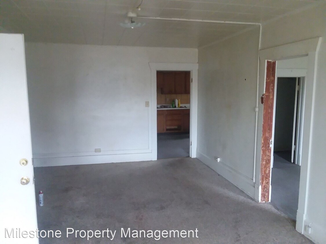 Primary Photo - 601 N Montana Ave