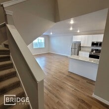 Building Photo - 1220 Sunnyvale Ln