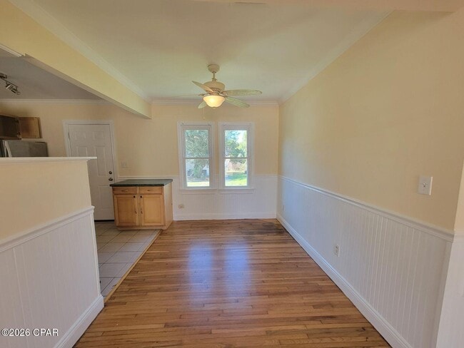 Building Photo - 131 Allen Ave