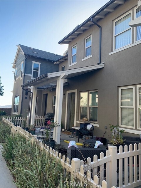 Building Photo - 11 Promesa Ave