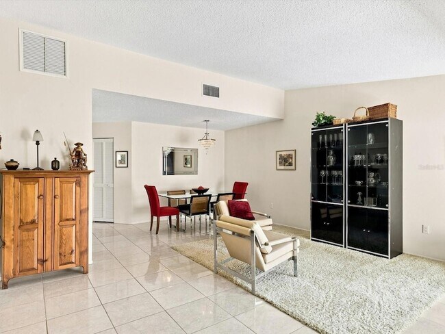 Building Photo - 3450 Tallywood Ln