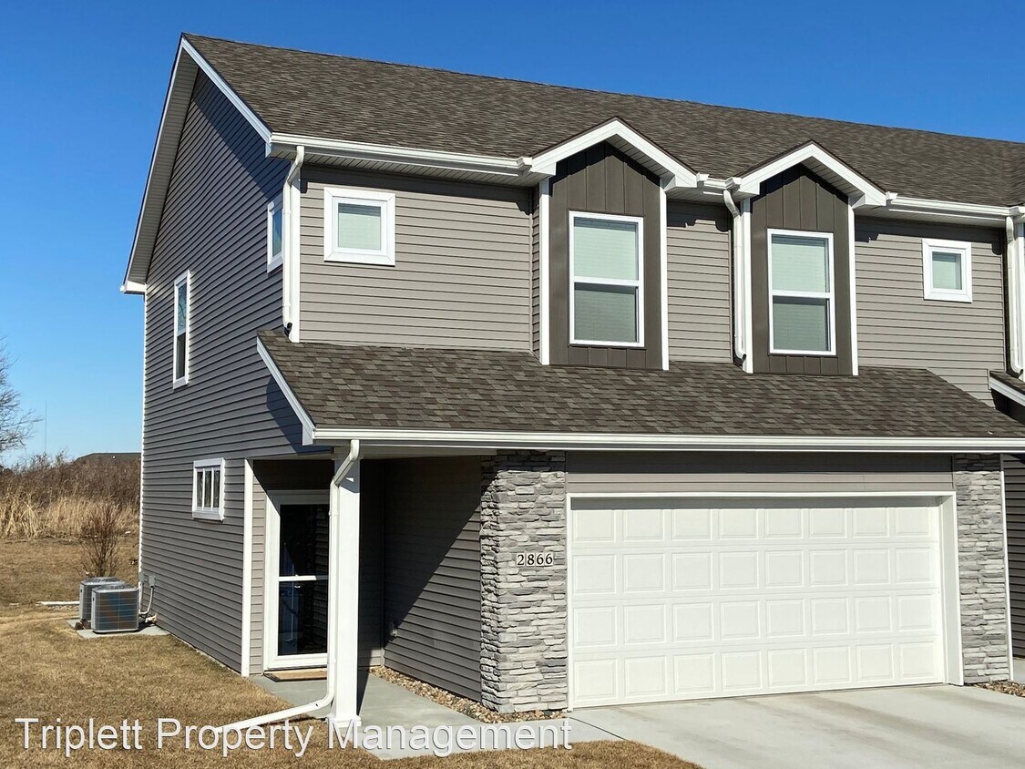 Primary Photo - 3 br, 2.5 bath House - 2866 NW Penny Lane