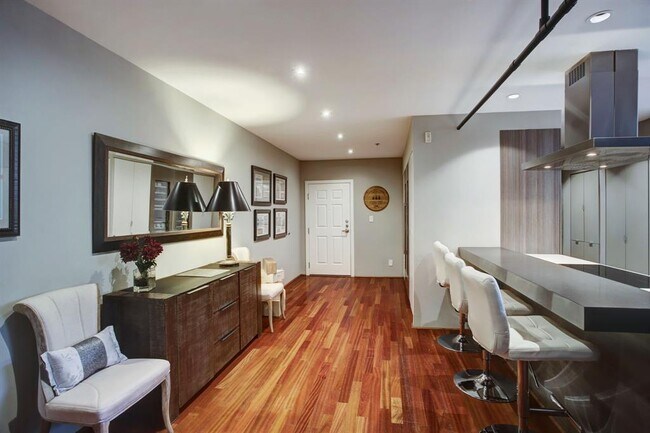 Foto del edificio - 6007 Memorial Dr