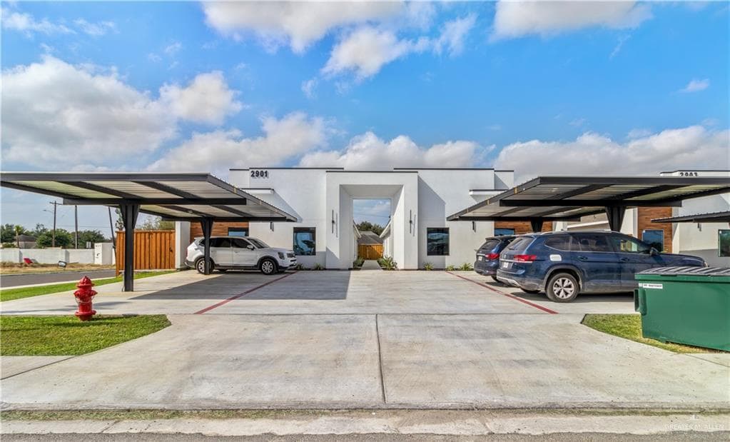 Foto principal - 14 Estevan St