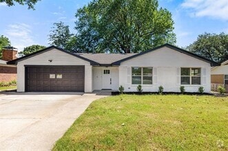 Building Photo - 9056 Berkshire Dr