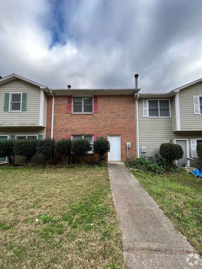 Building Photo - 217 Carl Nichols Dr
