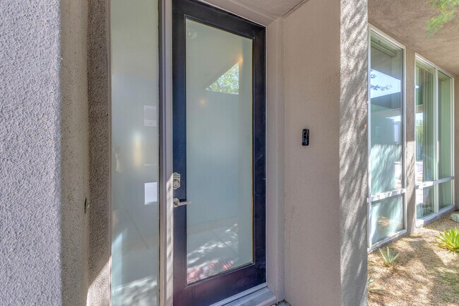 Foto del edificio - 218 Sandy Point Trail