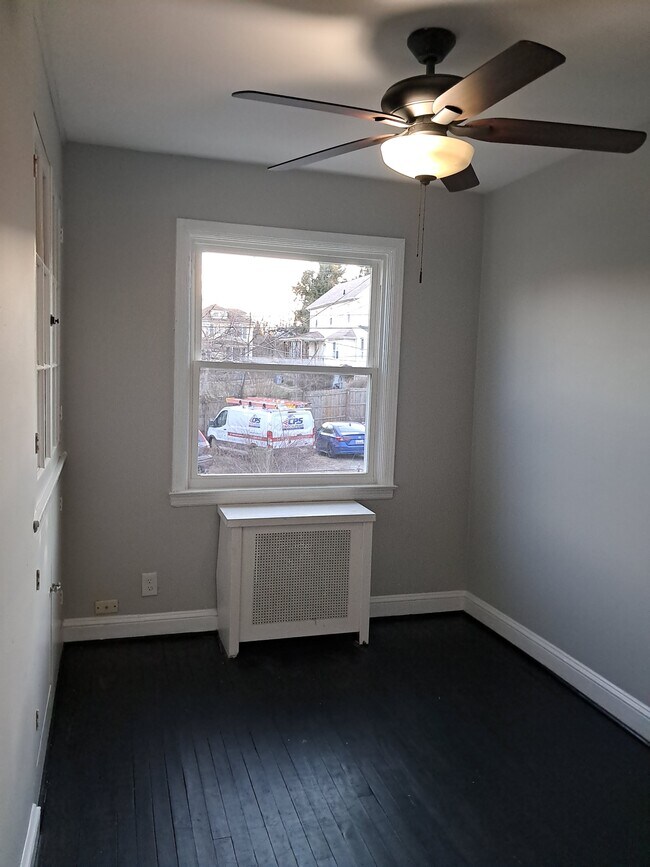 Photo - 1924 Deering Ave Townhome