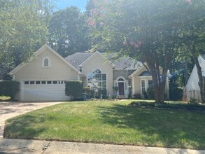 Building Photo - 9114 Strattonville Ct