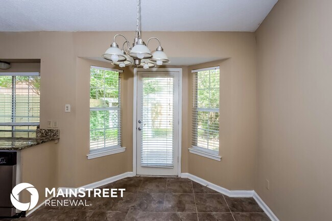Foto del edificio - 7185 Stonegate Blvd