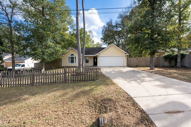 Building Photo - 10636 Royal Adrian Dr