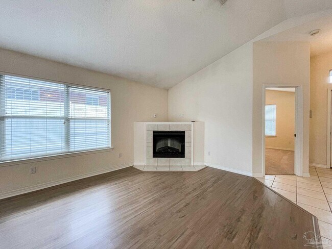 Foto del edificio - 4606 Isles Dr