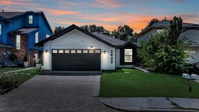 Building Photo - 2422 Libra Dr
