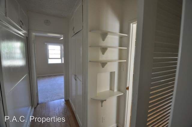 Building Photo - 14418 Dickens St
