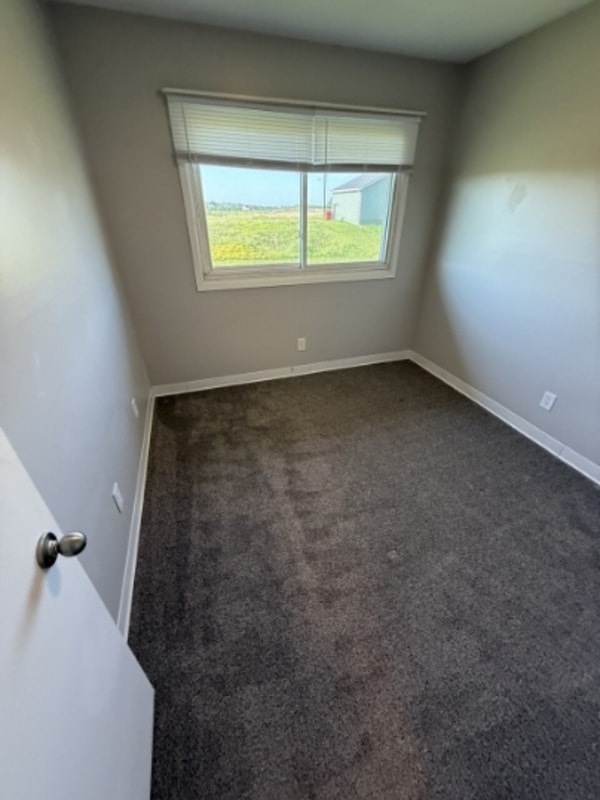 Building Photo - 1014-1028 Shagbark Drive - 14