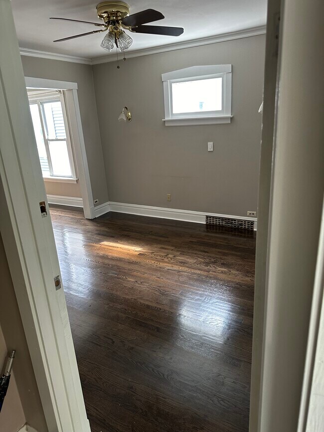 Foto del edificio - 5715 N Keystone Ave