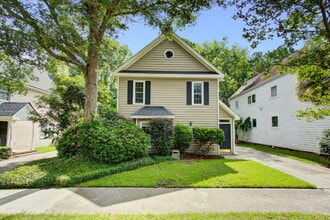 Building Photo - 978 Governors Rd